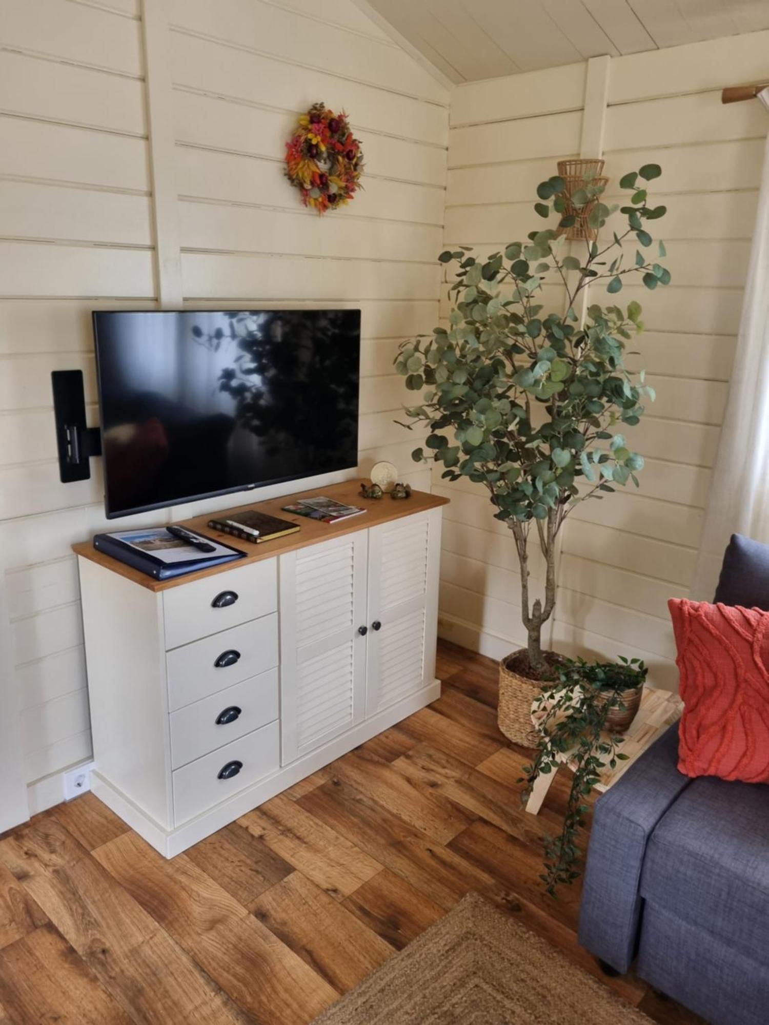 Nieuw - Luxe Blokhut Chalet In Bosrijke Omgeving Anloo Esterno foto